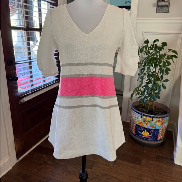 Deletta Dresses & Skirts - Deletta EUC White and Pink Striped Tunic/Dress w/ Zipper Back and Ruched Sleeves